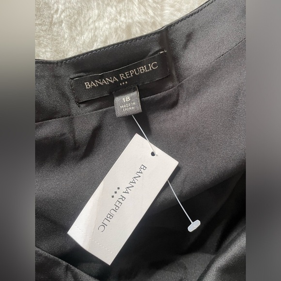 Banana Republic One-Shoulder Satin Knee-Length Dress - Picture 5 of 6